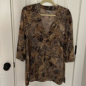 Chico’s Animal print sparkly VNeck top Sz3